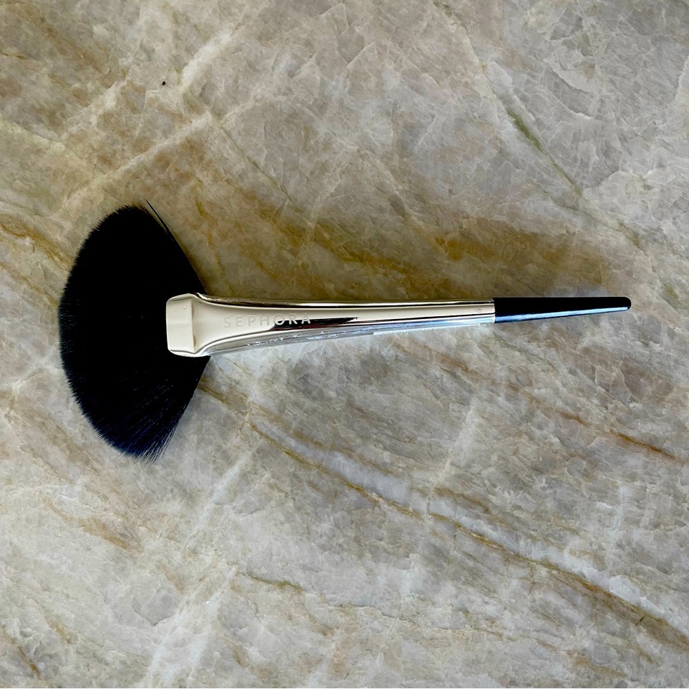 Sephora highlighting brush